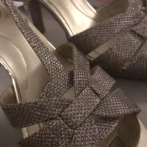 Gold Heels - Picture 6 of 8